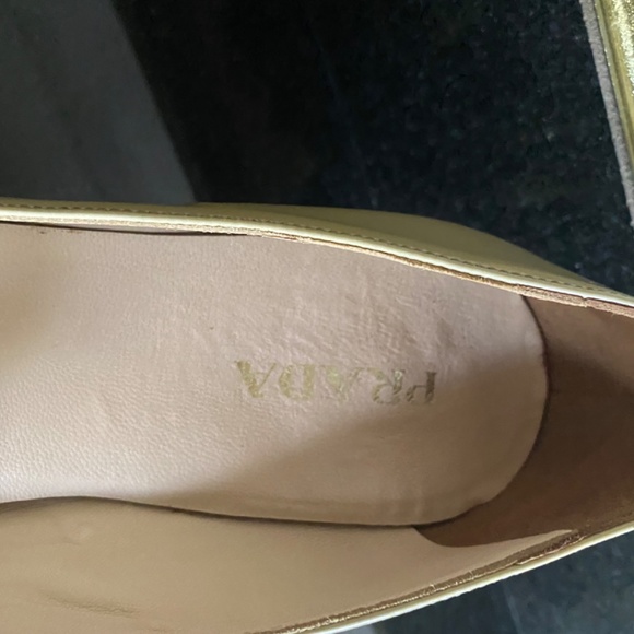 VINTAGE PRADA (MADE IN ITALY) - Picture 16 of 16